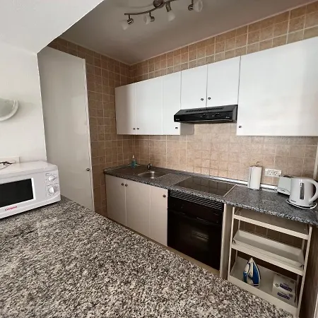 Apartment Oasis Blue - Beautiful 1 Bedroom On Private Complex With Pool