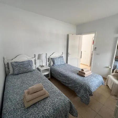 Apartment Oasis Blue - Beautiful 1 Bedroom On Private Complex With Pool