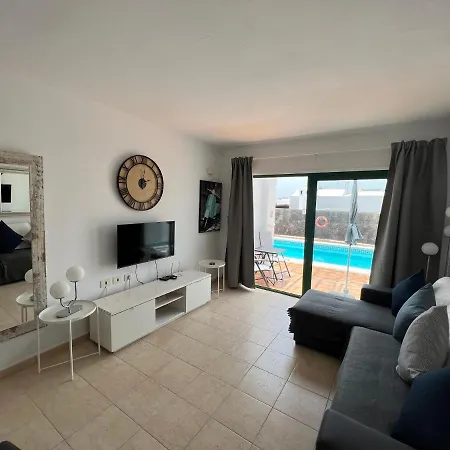 Oasis Blue - Beautiful 1 Bedroom On Private Complex With Pool Apartment *